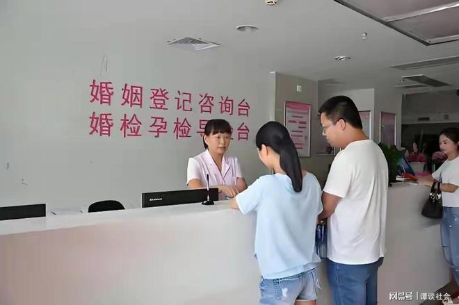 官方:广东广州豹19岁前锋艾楚维租借加盟温州队