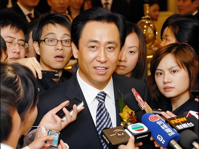 龚正市长调研体育产业和文商旅体展融合重点项目,并出席上海男篮赛季总结大会