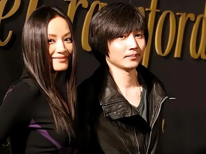 “许晴”太丰满了!穿抹胸裙凹凸感藏不住,我感慨资本果然会选人