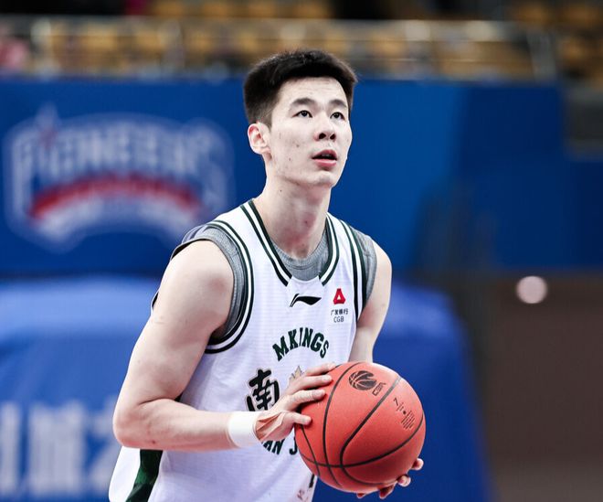 向太谈张智霖儿子不上大学:认为可以自学,还想在爸爸演唱会弹吉他