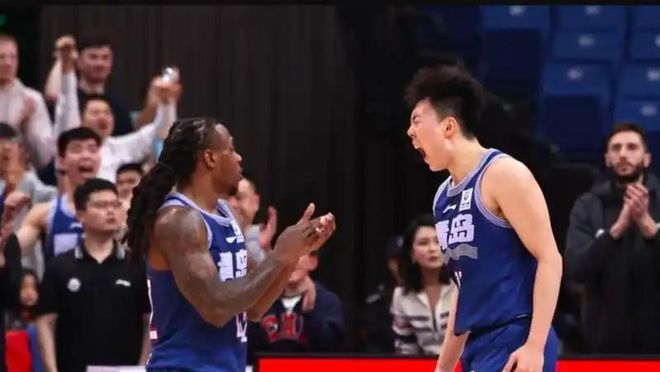 媒体人:余嘉豪出去一年就回来 这种留洋没有太大的意义