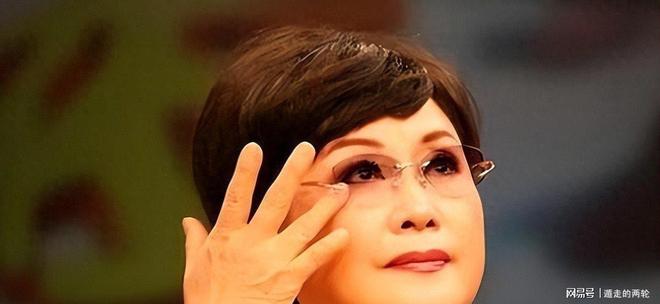 哈登状态挣扎却成骑士队续约核心,3巨头计划浮出水面