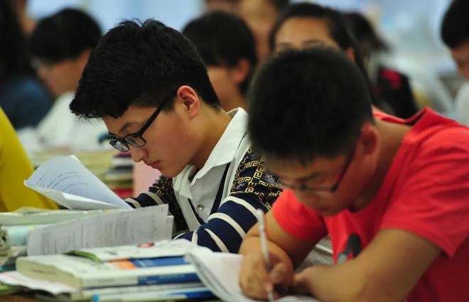 富勒姆选帅阿韦洛亚成头号热门